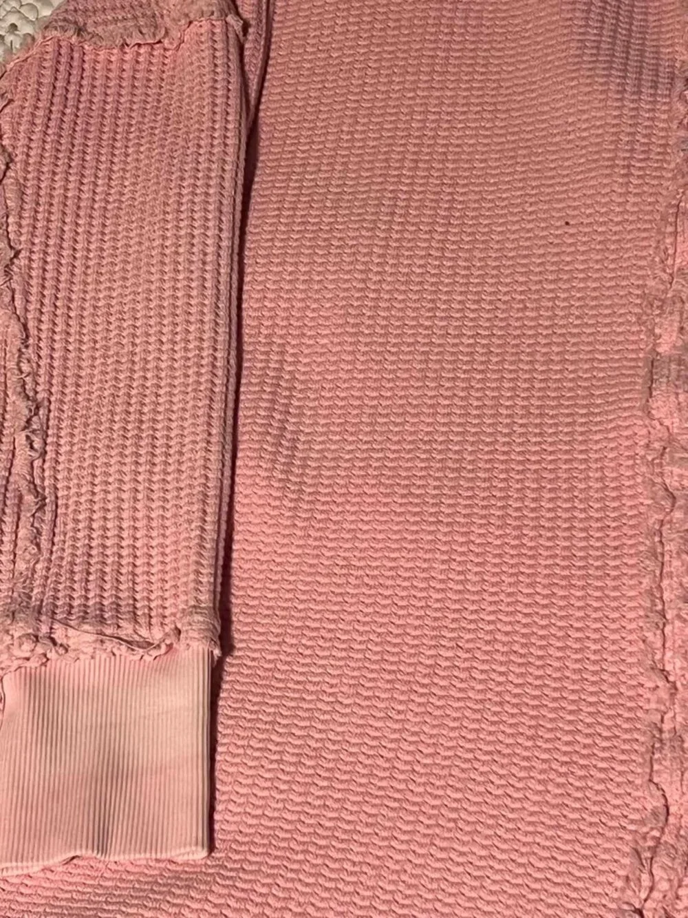 We The Free Top Slouchy Oversized Waffle Knit V-Neck Pink Dogwood Size XS